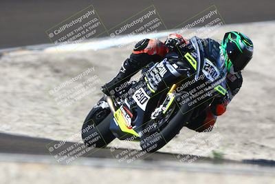 media/Oct-12-2025-CRA (Sun) [[e621380112]]/Races/Race 4/